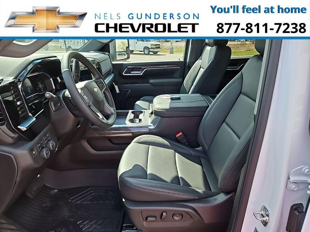 new 2025 Chevrolet Silverado 3500 car, priced at $74,900