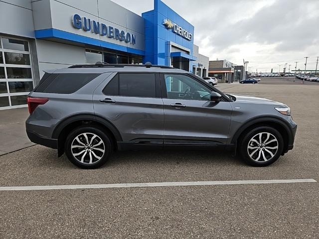 used 2024 Ford Explorer car, priced at $39,900