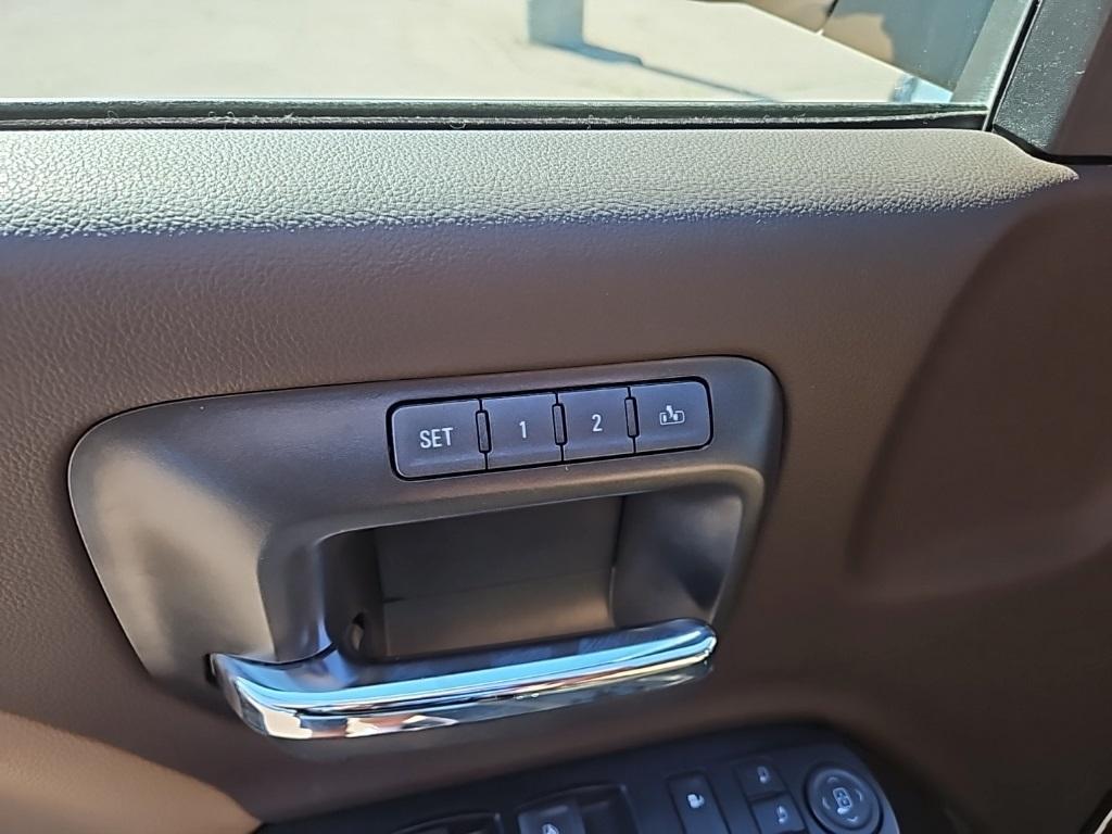 used 2018 GMC Sierra 1500 car, priced at $28,900