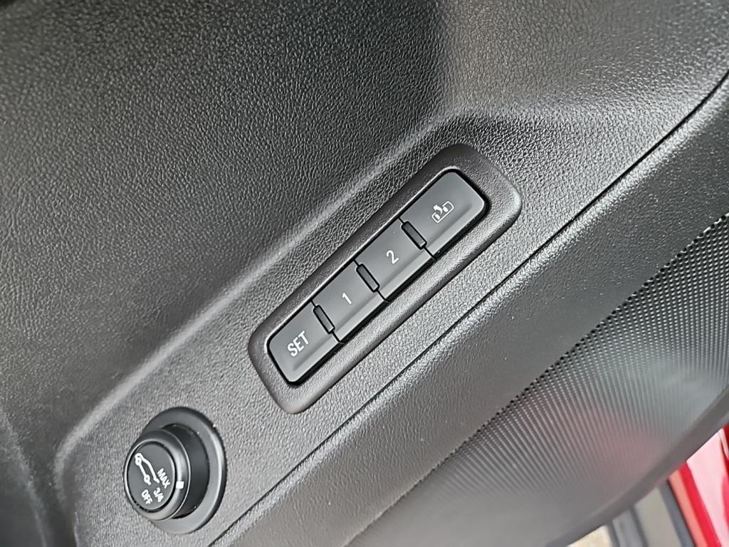 used 2019 Chevrolet Equinox car, priced at $17,900