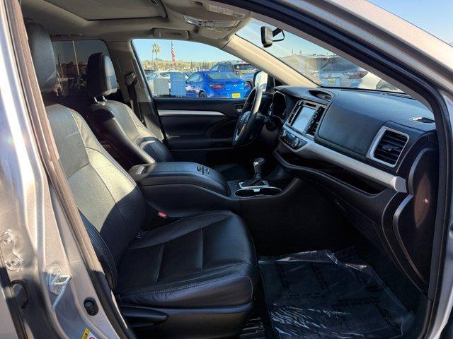used 2015 Toyota Highlander car, priced at $21,222