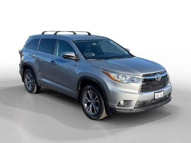 used 2015 Toyota Highlander car, priced at $21,222