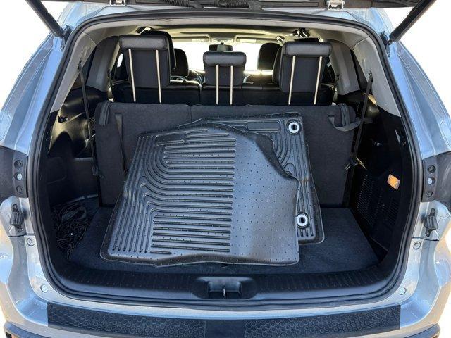 used 2015 Toyota Highlander car, priced at $21,222