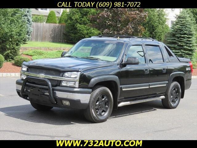 used 2006 Chevrolet Avalanche car, priced at $5,900
