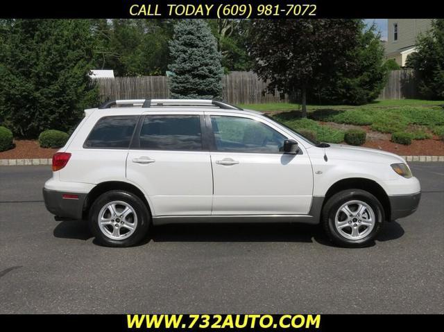 used 2004 Mitsubishi Outlander car, priced at $3,700