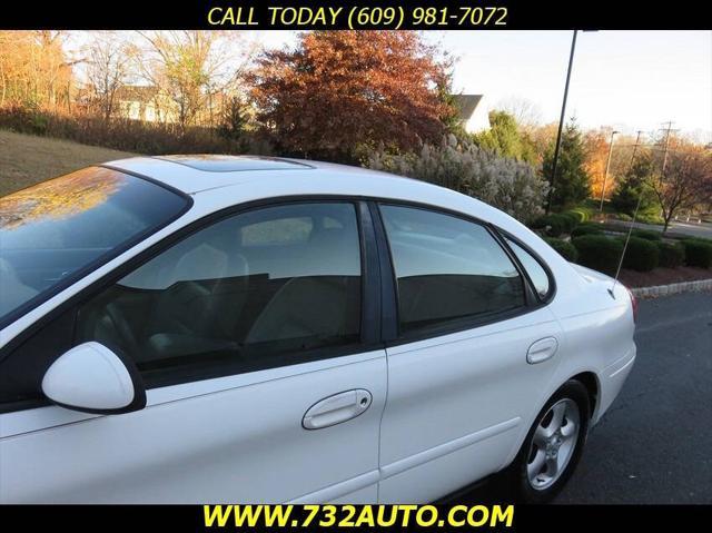 used 2001 Ford Taurus car, priced at $2,500