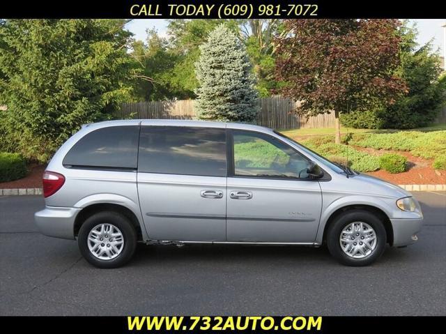 used 2001 Dodge Caravan car, priced at $2,900