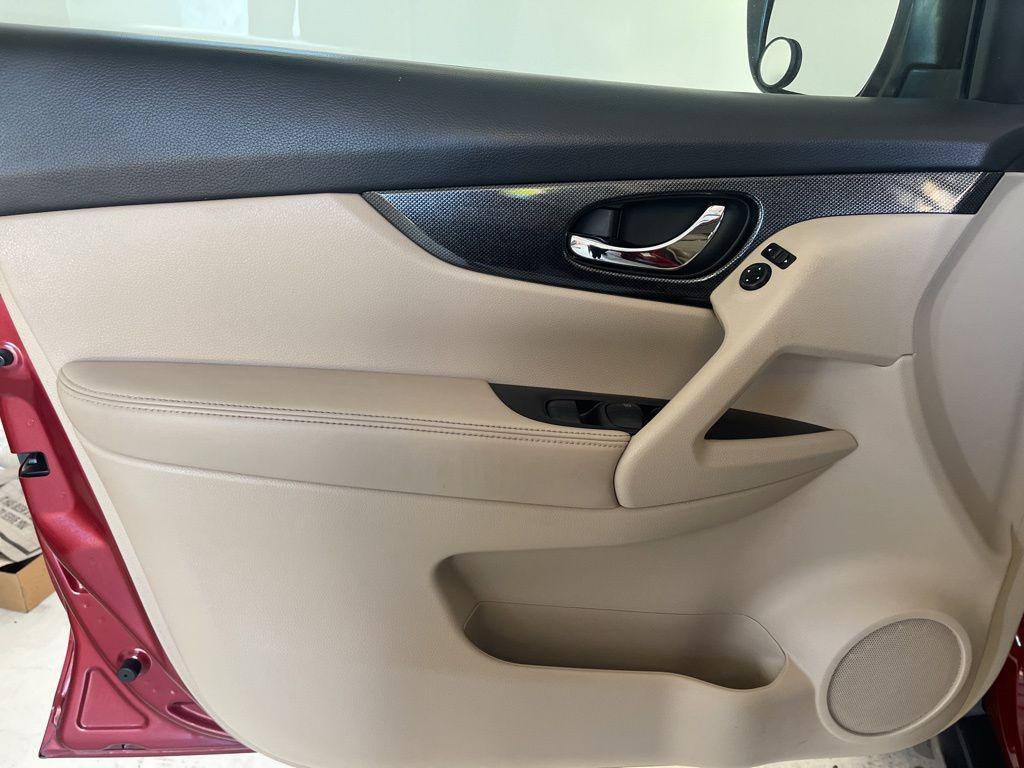used 2015 Nissan Rogue car, priced at $10,990