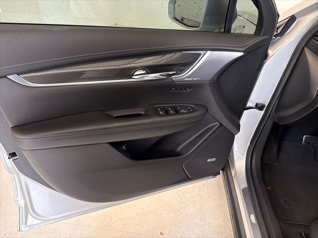 used 2020 Cadillac XT6 car, priced at $32,990