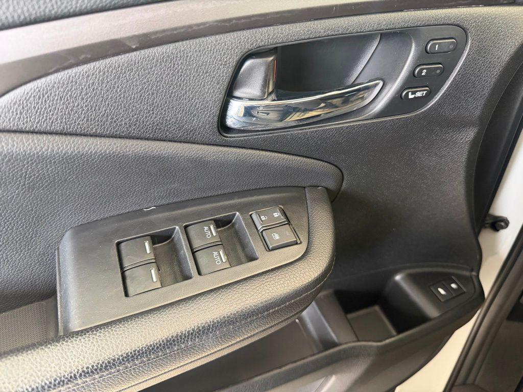 used 2021 Honda Pilot car, priced at $25,554