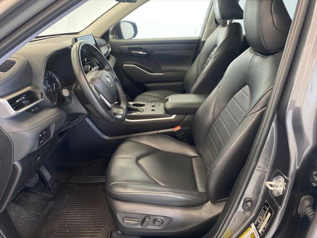 used 2024 Toyota Highlander car, priced at $45,990