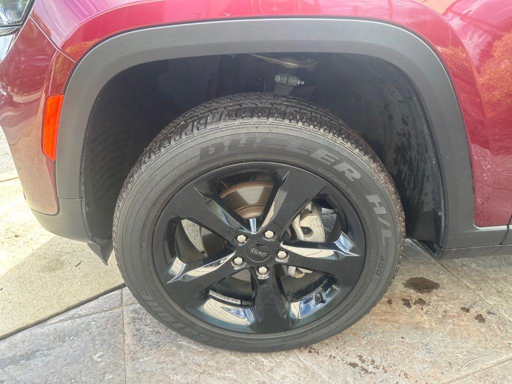 used 2023 Jeep Grand Cherokee car, priced at $30,990