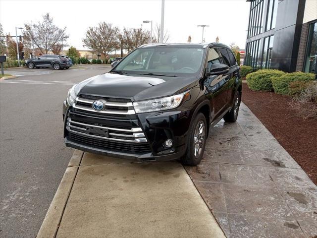 used 2019 Toyota Highlander Hybrid car, priced at $35,990