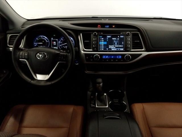 used 2019 Toyota Highlander Hybrid car, priced at $35,990