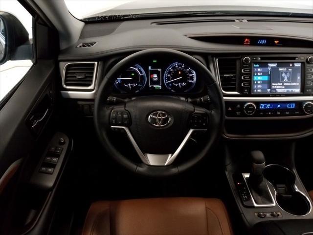 used 2019 Toyota Highlander Hybrid car, priced at $35,990