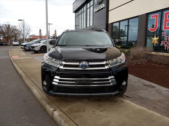 used 2019 Toyota Highlander Hybrid car, priced at $35,990