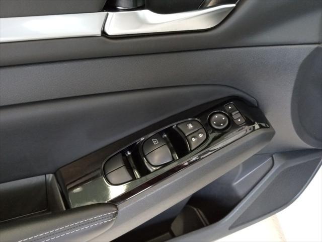 used 2023 Nissan Altima car, priced at $20,872