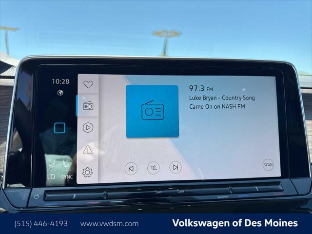 new 2025 Volkswagen Atlas car, priced at $55,498