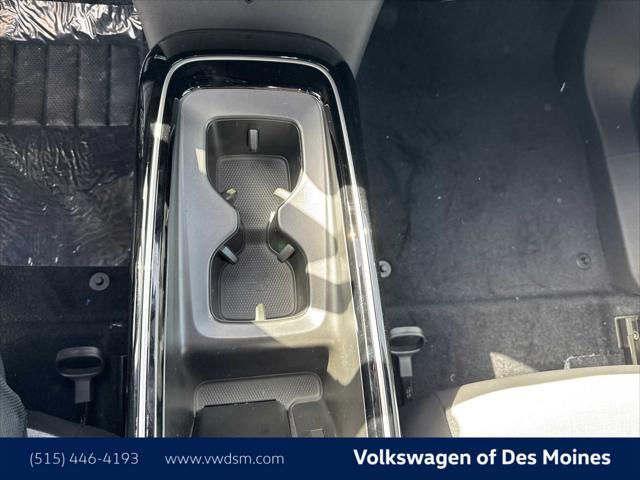 new 2025 Volkswagen ID.4 car, priced at $51,161