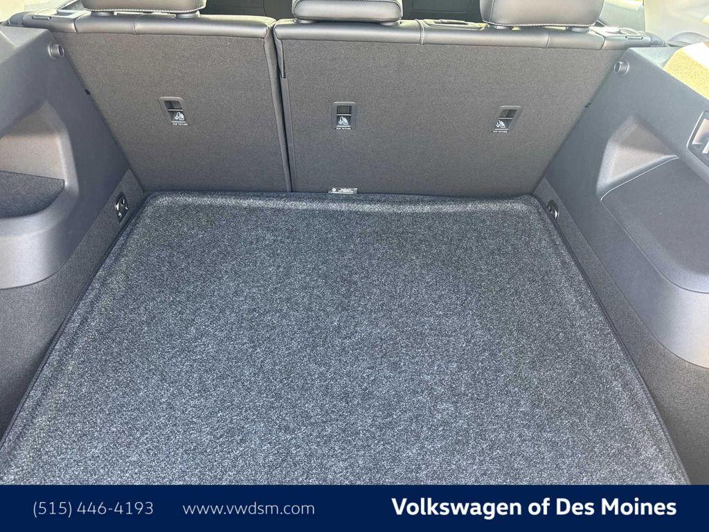 new 2025 Volkswagen Tiguan car, priced at $35,270