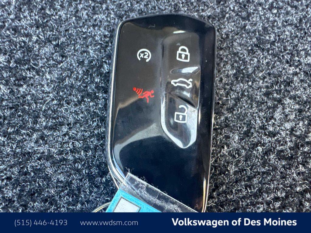 new 2025 Volkswagen Tiguan car, priced at $35,270