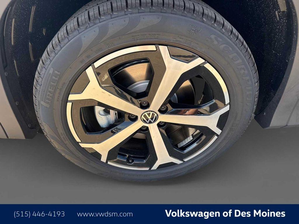 new 2025 Volkswagen Tiguan car, priced at $35,270