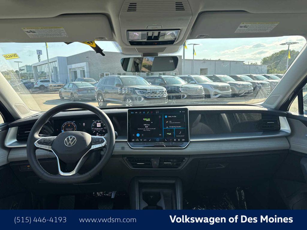 new 2025 Volkswagen Tiguan car, priced at $35,270