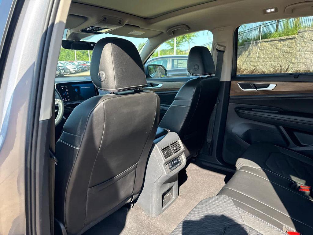 used 2024 Volkswagen Atlas car, priced at $37,998
