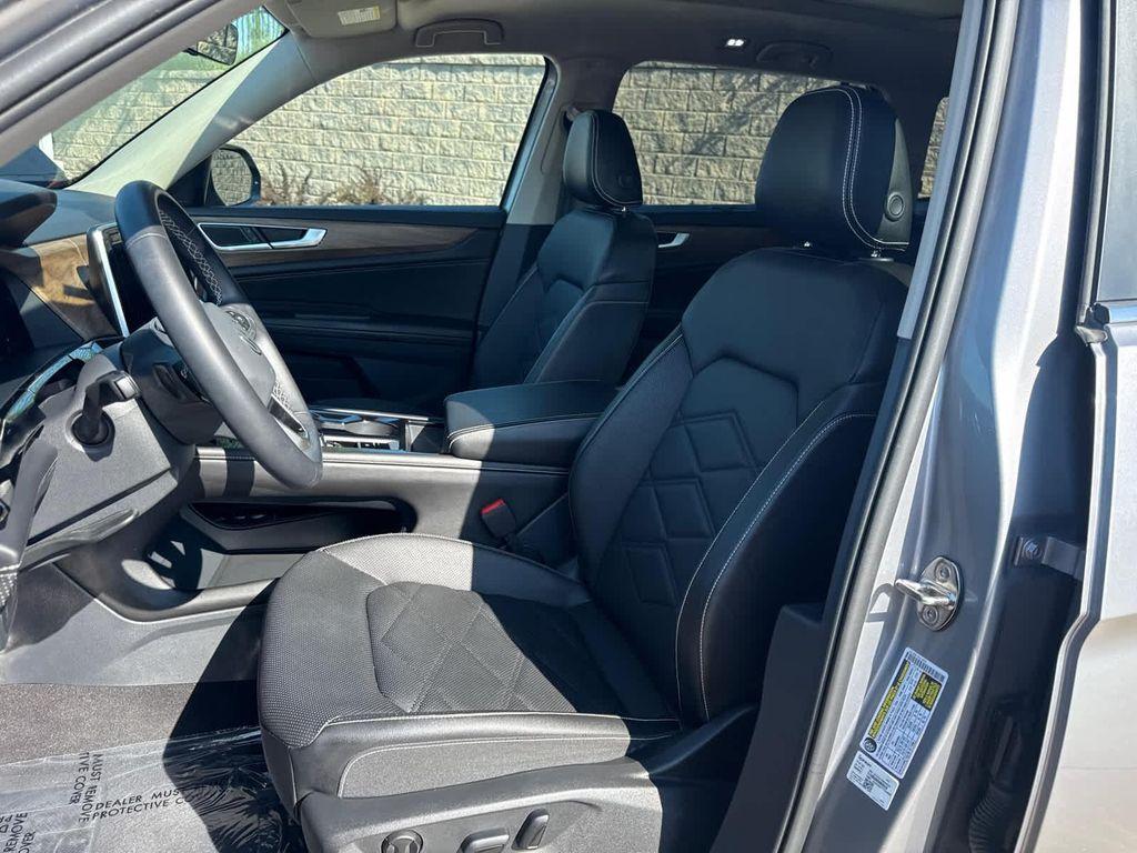 used 2024 Volkswagen Atlas car, priced at $37,998