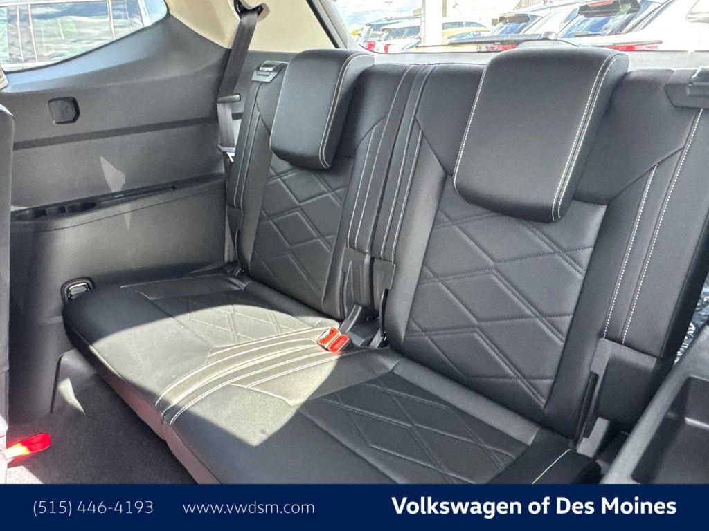 new 2026 Volkswagen Atlas car, priced at $40,745