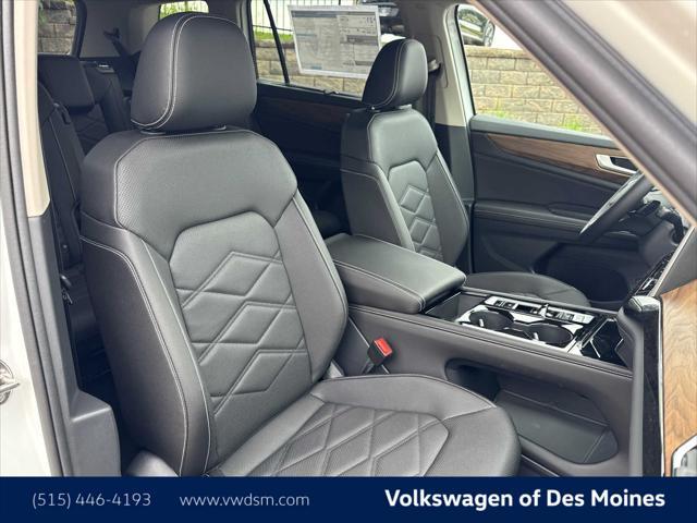 new 2025 Volkswagen Atlas car, priced at $45,998