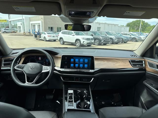 used 2024 Volkswagen Atlas car, priced at $34,998