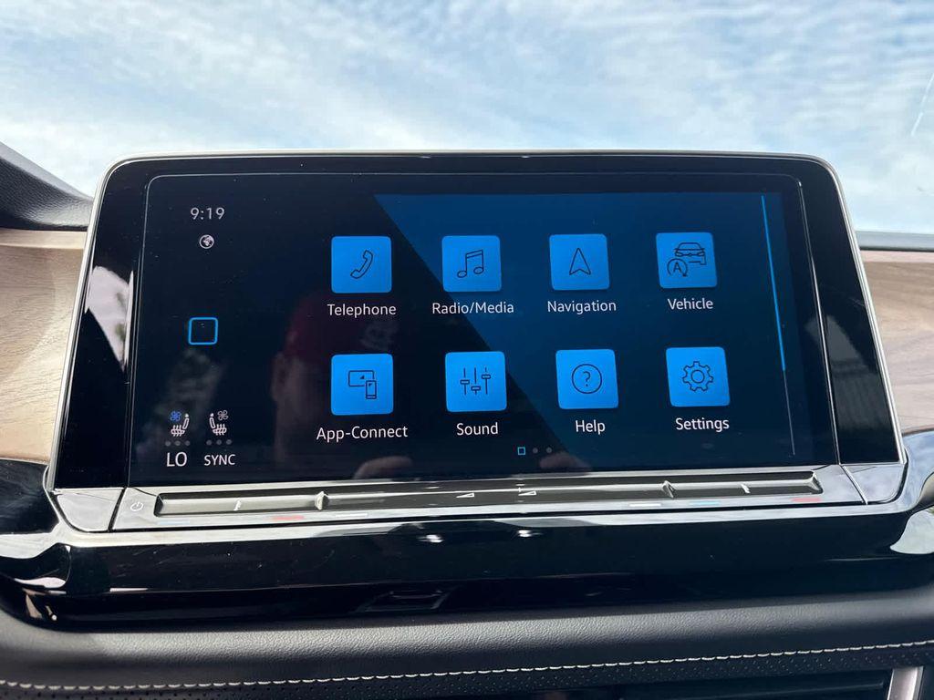 used 2024 Volkswagen Atlas car, priced at $31,998