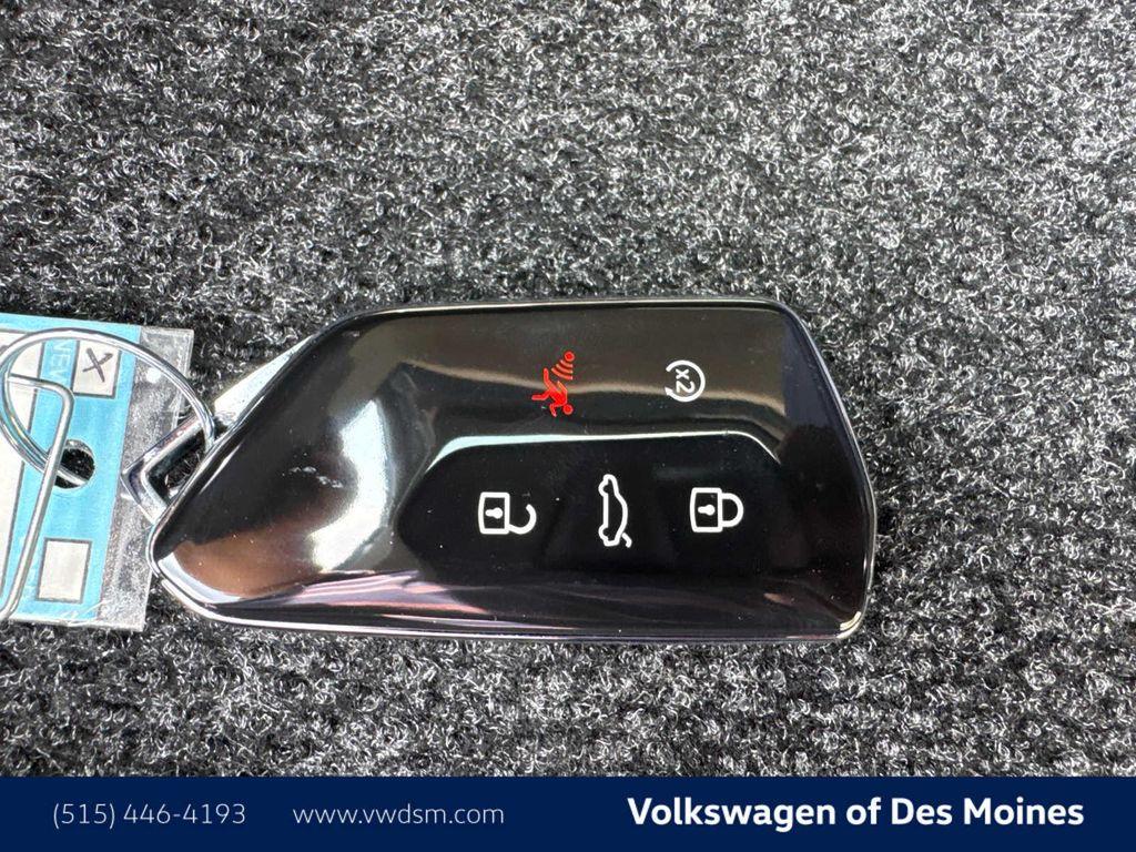 new 2025 Volkswagen Tiguan car, priced at $35,707