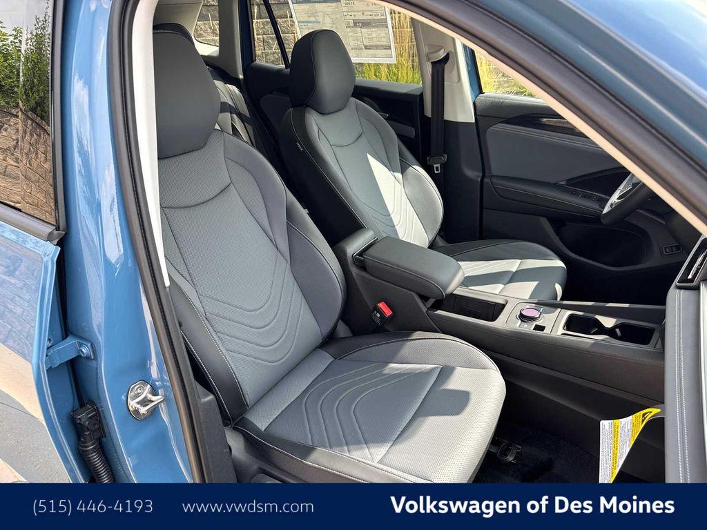 new 2025 Volkswagen Tiguan car, priced at $35,707