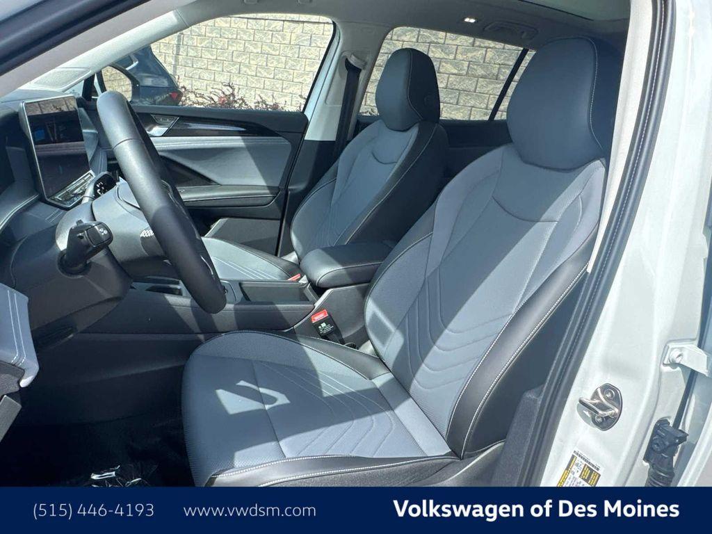 new 2025 Volkswagen Tiguan car, priced at $35,270