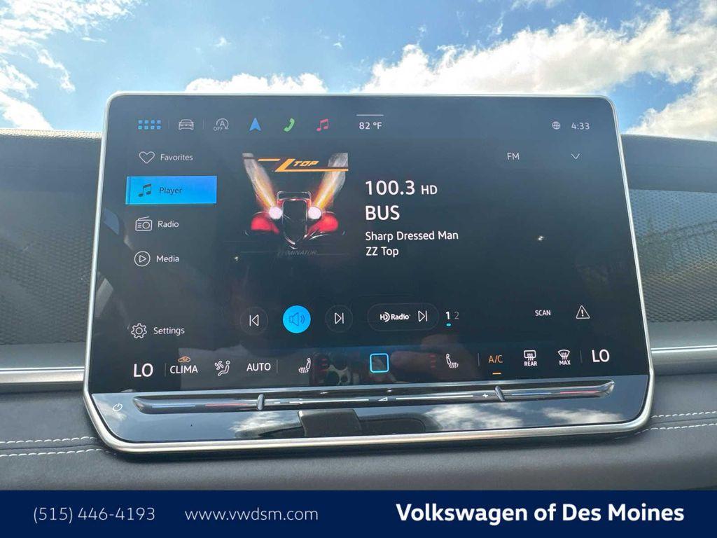 new 2025 Volkswagen Tiguan car, priced at $35,270