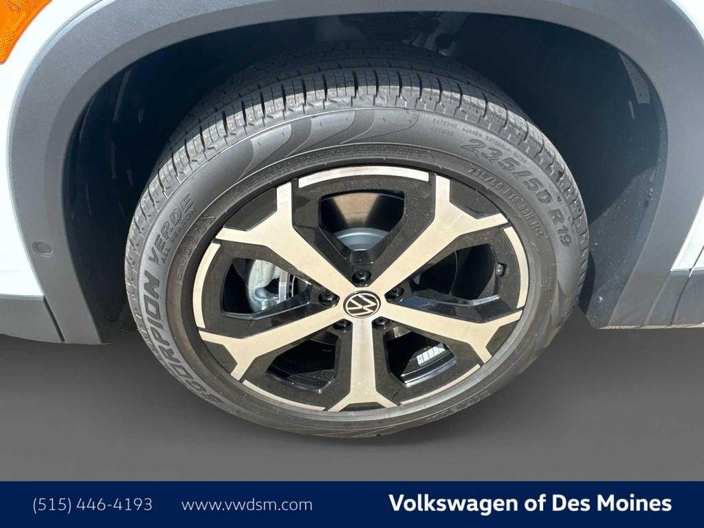 new 2025 Volkswagen Tiguan car, priced at $35,270