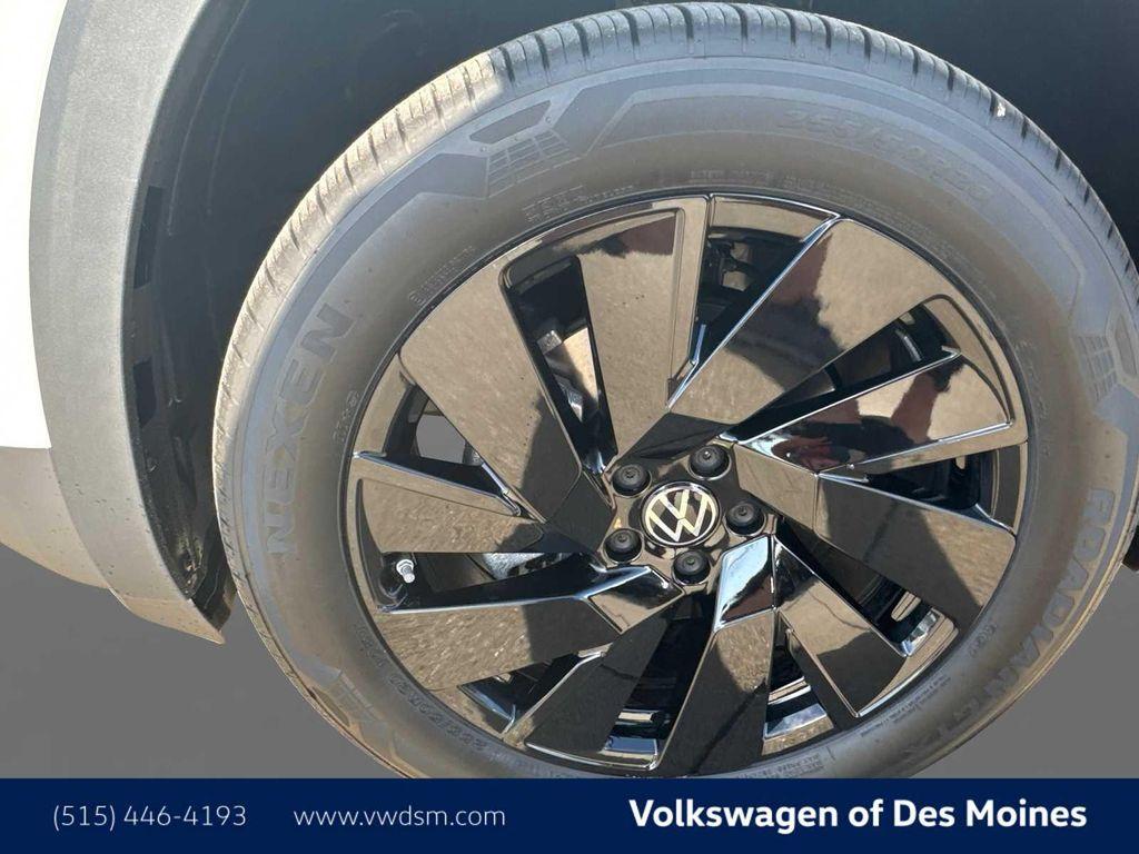 new 2026 Volkswagen Atlas car, priced at $48,057