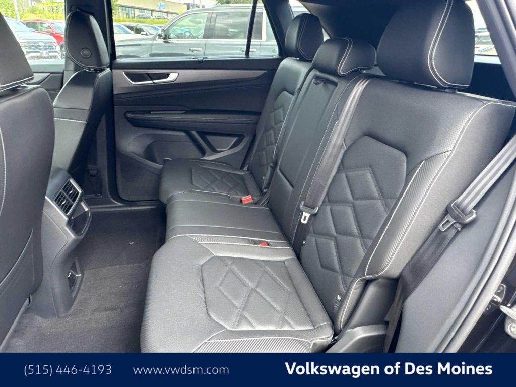 new 2026 Volkswagen Atlas Cross Sport car, priced at $45,603