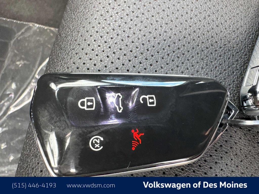 new 2026 Volkswagen Atlas Cross Sport car, priced at $45,603