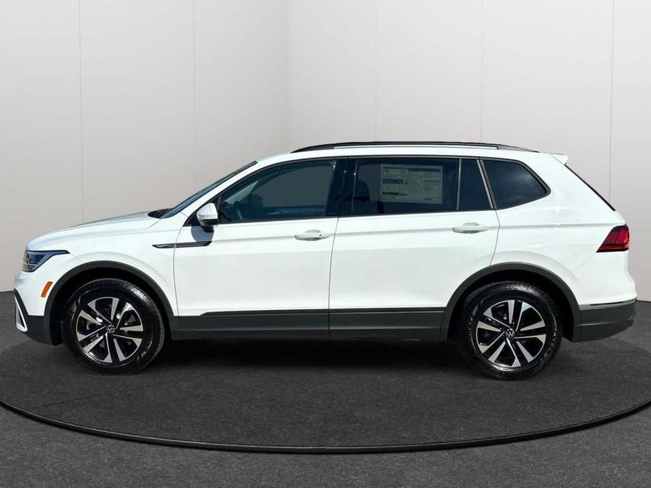 new 2024 Volkswagen Tiguan car, priced at $32,399