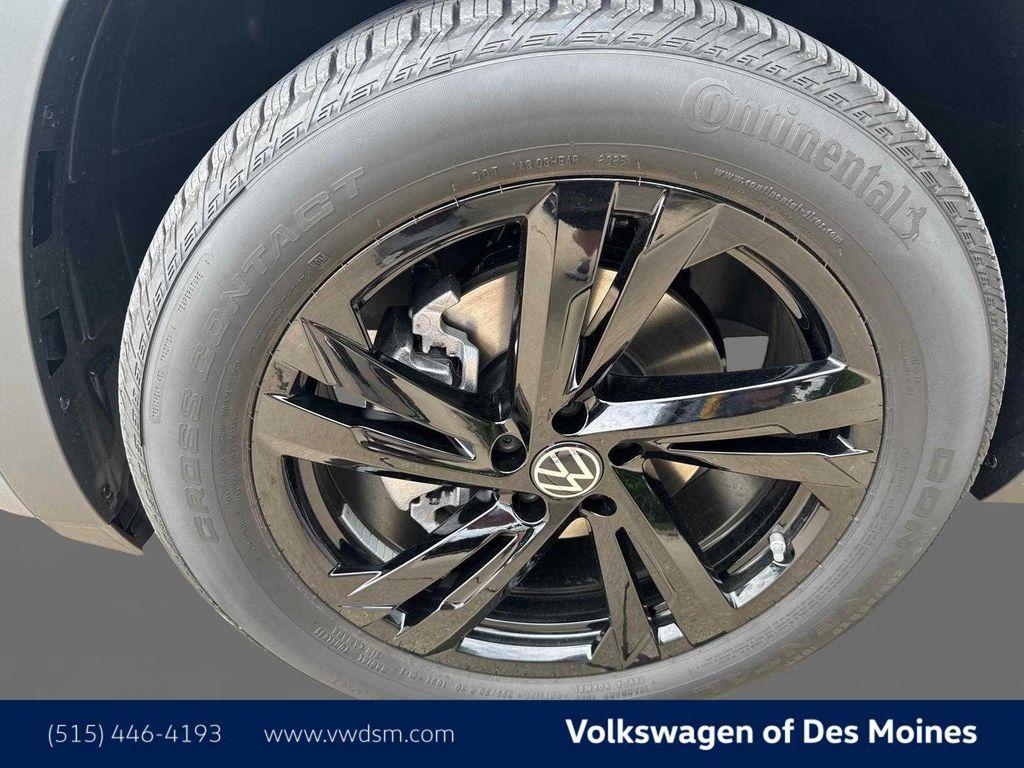 new 2025 Volkswagen Atlas Cross Sport car, priced at $50,998