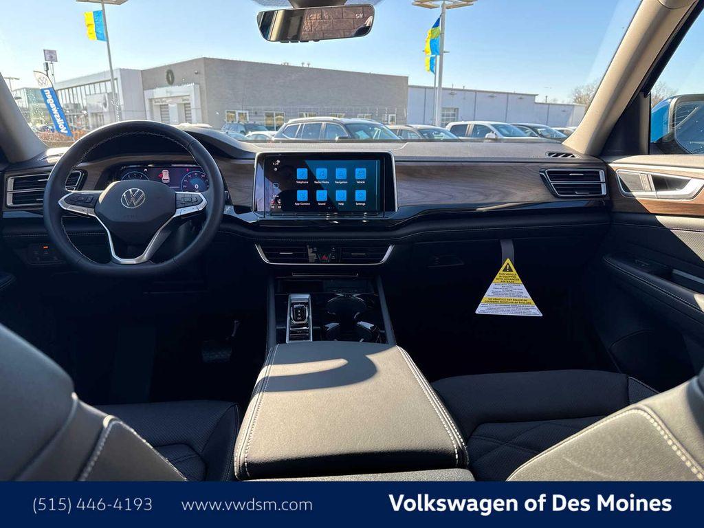 new 2025 Volkswagen Atlas car, priced at $46,498