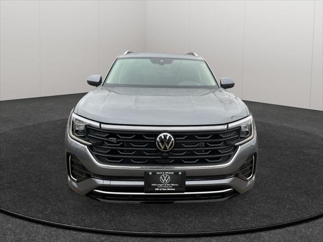 new 2025 Volkswagen Atlas car, priced at $56,321