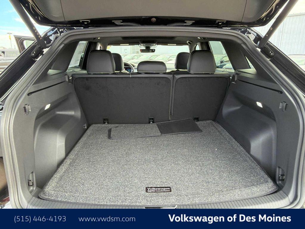 new 2026 Volkswagen Atlas Cross Sport car, priced at $45,394