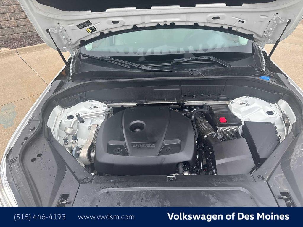 used 2021 Volvo XC90 car, priced at $27,498