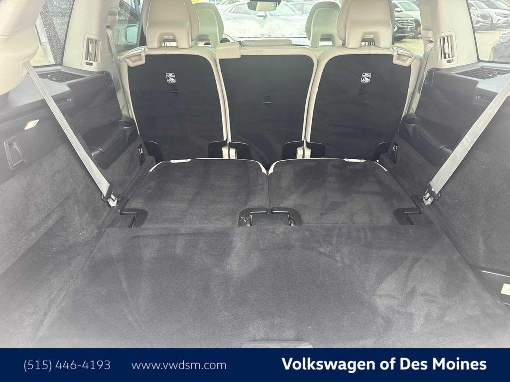 used 2021 Volvo XC90 car, priced at $27,498