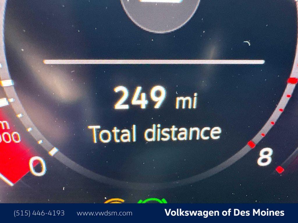 new 2025 Volkswagen Tiguan car, priced at $39,999