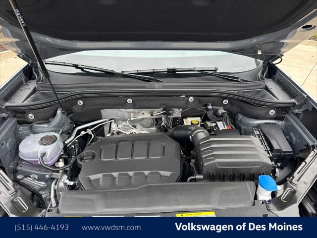 new 2025 Volkswagen Atlas car, priced at $48,498
